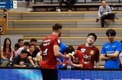 亿万28下载中心-多伦多猛龙训练开放日，加时末段调整名单引欢呼，德国杯在即，医务组通报恢复-亿万28下载中心